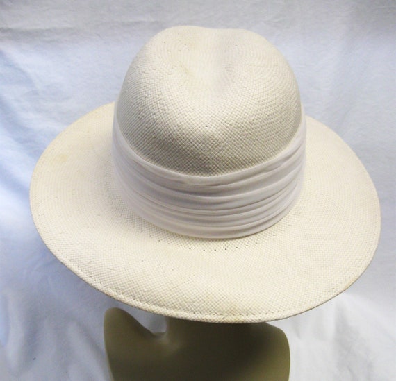 Vintage FEDORIA Cream Straw Hat with Cream Chiffo… - image 3