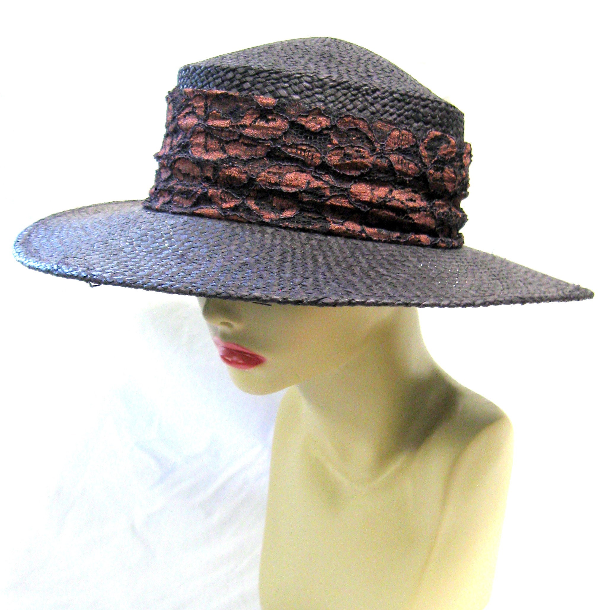 Vintage LIZ CLAIBORNE Straw Black Hat with White Band and Floral Accent Vintage Liz Claiborne Straw Hat. Large Brim | eBay main image 2