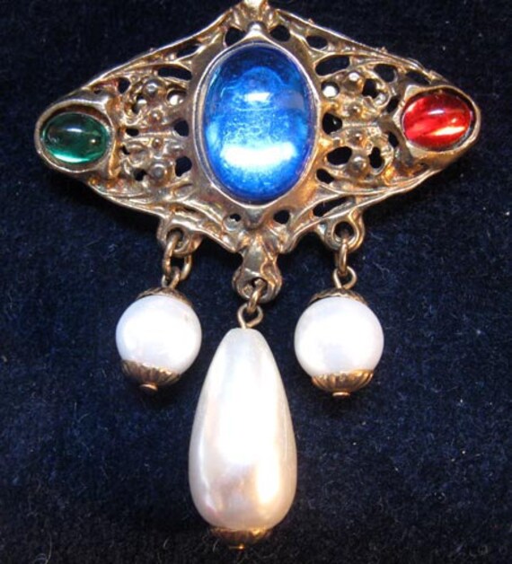 Vintage Brooch with Colored Cabochons and Faux Pea