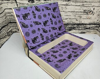 Hollow Book Safe Cats Eye Margaret Atwood Goth Bookworm Gift Gothic Decor Witch Spell Jewelry Box Nightstand Table Decorative Bookshelf