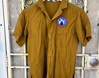 Camisa de bolos vintage de los años 60, rara, hecha a mano, con botones ocres, estilo Big Lebowski de mediados de siglo.