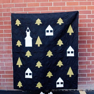 the MOUNTAIN TOWN Quilt PDF Pattern