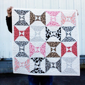 the Spools Quilt PDF Pattern