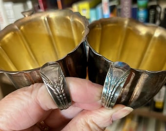Vintage WM Rogers 633 Silver Plated Sugar and Creamer Set - Gold Wash Interior - Scalloped Edge, Ornate Handles
