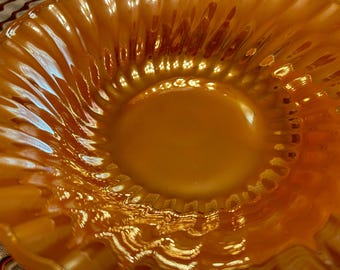Anchor Hocking Fire-King Bowl- Round "Peach Lustre Swirl"