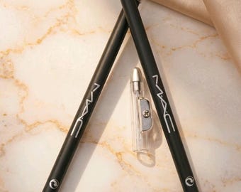 2 x M.A.C | Eye/Lip Liner Stift | Aloe Vera |Vitamin E | Bleistift mit Spitzer | Schwarz