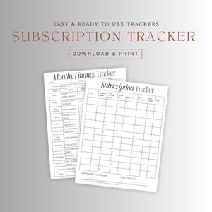 以下が含まれることがあります： 2 つの白い印刷可能なトラッカー。上部のテキストは「EASY & READY TO USE TRACKERS」と「SUBSCRIPTION TRACKER」と書かれています。下部のテキストは「DOWNLOAD & PRINT」と書かれています。1 つのトラッカーは「Monthly Finance Tracker」、もう 1 つは「Subscription Tracker」とラベル付けされています。