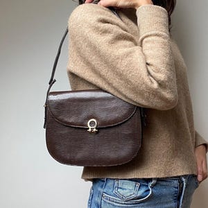 vintage Sac à main en cuir marron texturé peau de serpent