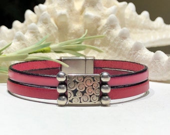 Bracelet - Double Strand Two Tone Pink Flat Leather-Spiral Circle Focal With Dotted Bars-Magnetic Clasp-Wrist Size 7-Boho Layering Bracelet