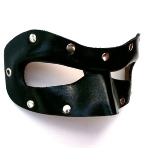 Hero with Studs Leather Mask