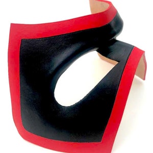 Banded Villain Leather Mask image 4