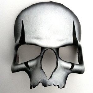 Harlequin Skull Leather Mask image 1