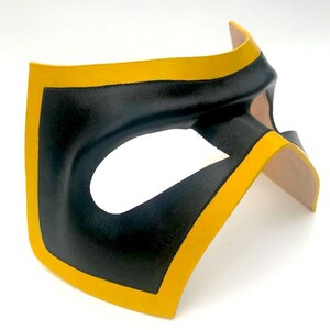 Banded Villain Leather Mask image 6