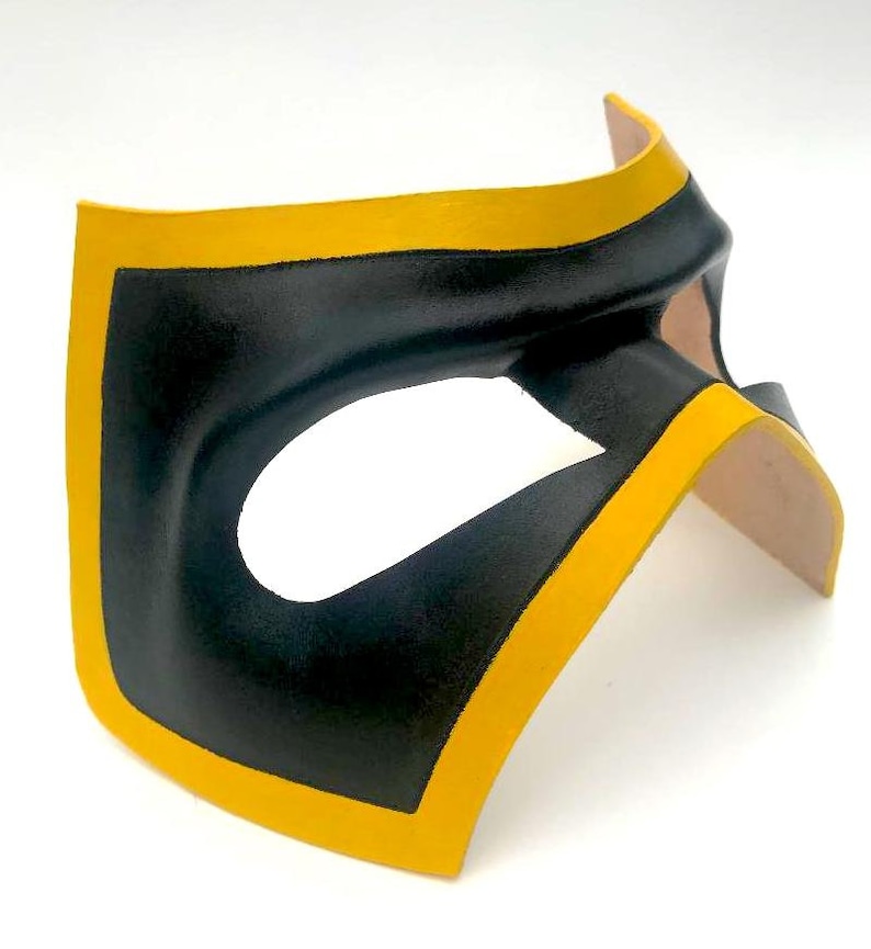 Banded Villain Leather Mask image 6