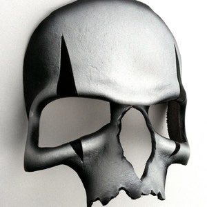Harlequin Skull Leather Mask image 2