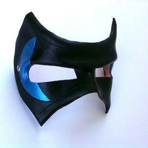 Máscara de cuero de villano bicolor