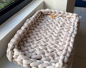 Cama artesanal de algodão sedoso para animais de estimação: aconchegante bercinho de janela para cães e gatos - 58 x 40 cm