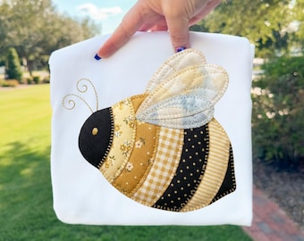 Bumble Bee Patchwork PNG, Faux Quilt Bee Clipart, Cottagecore Spring Bee Design, Applique Style Farm Insect PNG