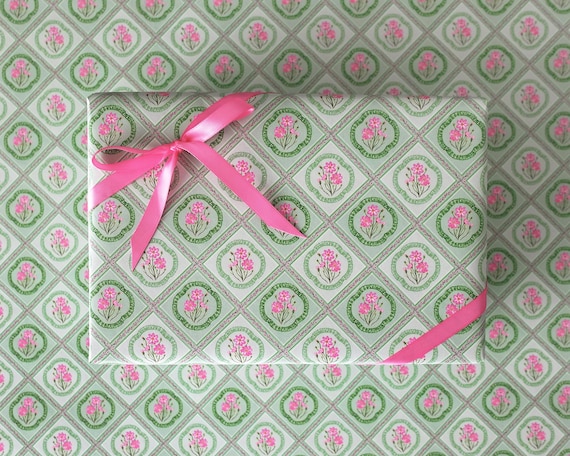 Cosmos Ruffles Gift Wrap Roll / Luxury Matte Gift Wrap, 6 Foot Roll, Cosmos Botanical Gift Wrap, Preppy Wrapping Paper Roll