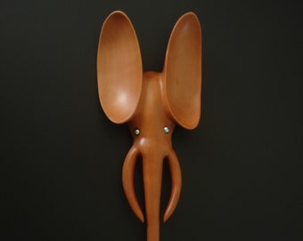 BABANKI ELEPHANT wooden spoon hand carved by Spoontaneous, wood spoon, wood carving, art spoons, kitchen, sculptural spoon