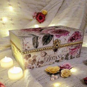 Decorative Handmade Floral Jewelry box