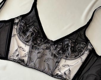 Schwarzes Halloween-Korsett, Gothic Unterwäsche-Set, verführerische Korsett-Dessous, Halloween-Schwarzes Mesh-Korsett, durchsichtiges Korsett, Spitzen-Unterwäsche-Set