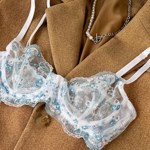 Bridal blue lingerie set, white lace underwear, wedding lingerie set, blue lingerie set, white floral lace lingerie, blue lace underwear set