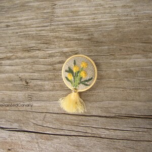 Dandelion hand embroidered button brooch pin, handmade wildflower jewelry image 3