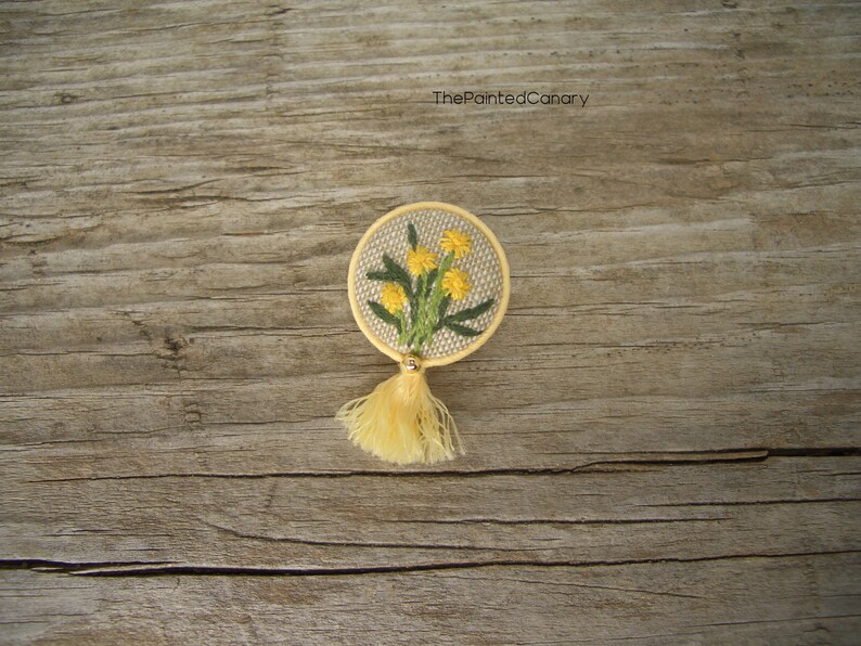 Dandelion hand embroidered button brooch pin, handmade wildflower jewelry image 2