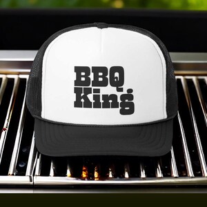 Gorra de camionero Bbq King: gorra de maestro de la parrilla, regalo para chef, gorra para cocinar al aire libre, regalo para amantes de la barbacoa, gorra de béisbol divertida para barbacoa