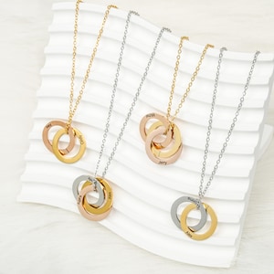 Family Names Necklace, Stacking Circle Name Necklace, Personalized Linked Circles Necklace, Custom Name Necklace in Silver, Rose, Gold
