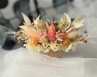 Floral comb decorated with dried and stabilized flowers to enhance your hairstyle