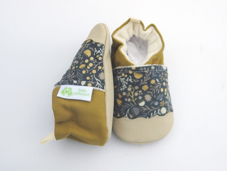 Classic Vegan Wood Floral / Non-Slip Soft Sole Baby Shoes / Made to Order / Babies Toddler Preschool image 4