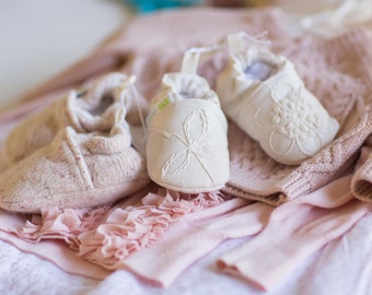 Classic Vintage-style Embroidered Flowers All Fabric Soft Sole Baby Shoes / Made to Order / Baptism Christening