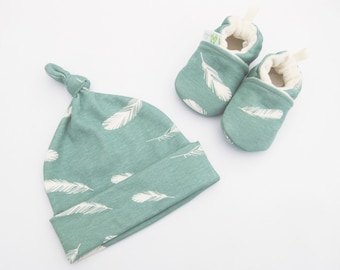 Organic Cotton Baby Hat & Booties Set: Mineral Blue Feathers