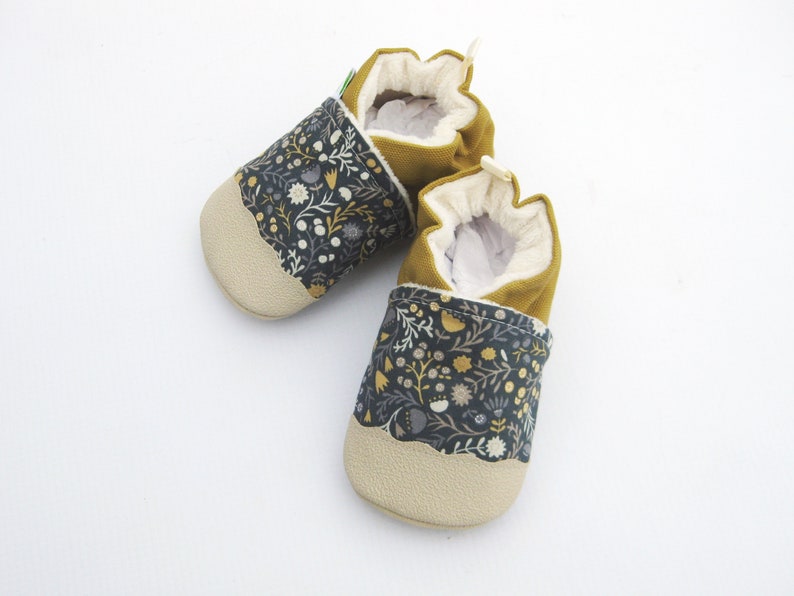 Classic Vegan Wood Floral / Non-Slip Soft Sole Baby Shoes / Made to Order / Babies Toddler Preschool image 3