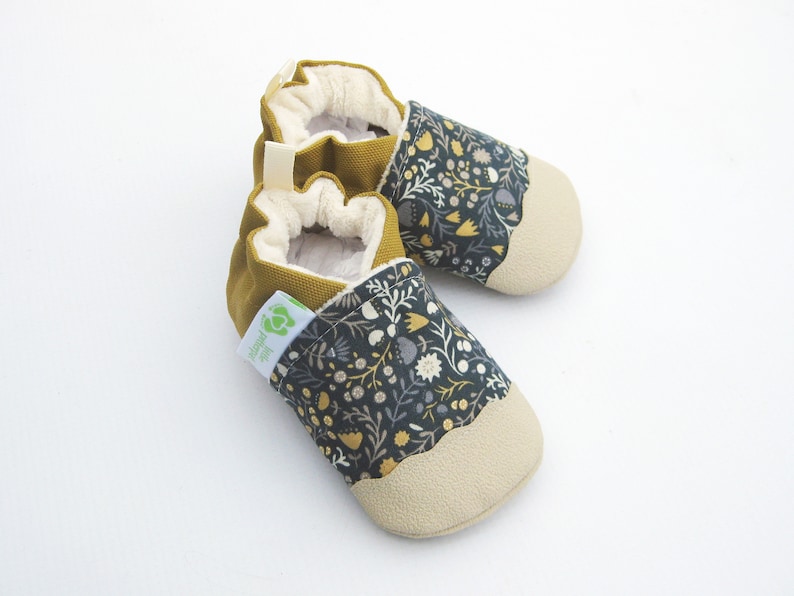 Classic Vegan Wood Floral / Non-Slip Soft Sole Baby Shoes / Made to Order / Babies Toddler Preschool image 2