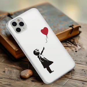Banksy Art Coque de téléphone emblématique Street Graffiti Cover pour iPhone 16 Pro 15 Plus 14 13 12 11 XS XR/Samsung S24 S23 A55 A16/Pixel 9 Pro 8 7