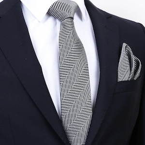 Black and White Striped Pattern Wide Necktie, Hand Made 7.5cm Handkerchief Tie, Gift for Him, Groom Tie, Best Man Tie, Stylish Business Ties