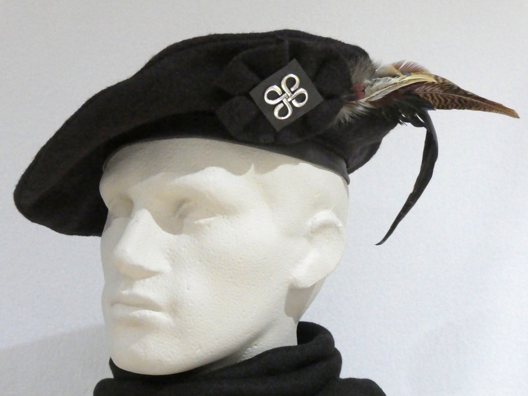 Men's Dark Brown Beret With Celtic Badge Feather Cockade © Etsy