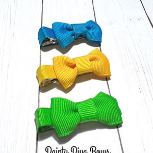 SET Small Trio of Bow Clips, Toddler Clips, Baby Hair Clips, Baby Bows, Clip In Bows, Barrette, Green Yellow Blue, LAST CHANCE