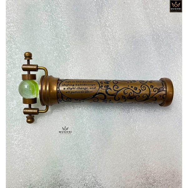 Kaléidoscope artisanal en laiton antique - Oculaire en marbre, jouet vintage
