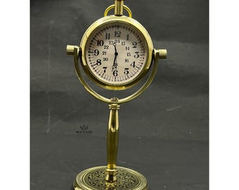 Personalisierte Messing Tischuhr: Vintage Schreibtisch Dekor mit Gravur
