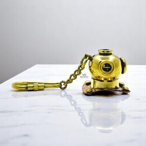 Vintage Inspired Brass Diving Helmet Keychain - Unique Nautical Gift