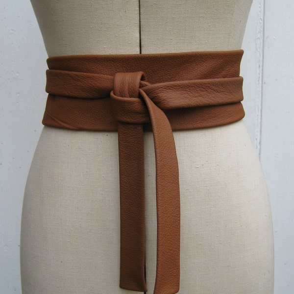 Saddle tan leather knot wrap belt