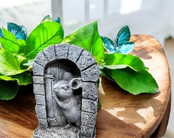 Stenen standbeeld muisdeur - betonnen muis voor tuin, buitenhuisdecoratie, dierendecoratie, kunst aan de muur, uniek stuk tuinaccent