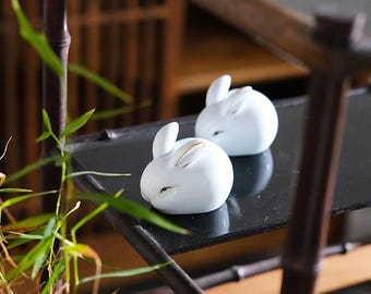 翡翠のうさぎ茶寵 瑠璃製陶器うさぎ置物 ミニうさぎ陶器装飾 かわいいうさぎ茶寵 茶道禅装飾 お茶好きへの贈り物