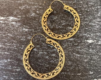 Vintage Mandala Hoop Brass Earrings - Classic brass hoops with mandala cutwork—perfect for ethnic or boho looks.