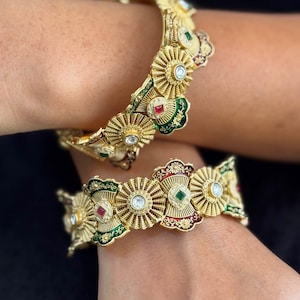 Sunburst Meenakari Kada-Openable gold kada.