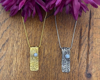 Gold/Silver Ornate Rectangle Gemstone Pendant Necklace.